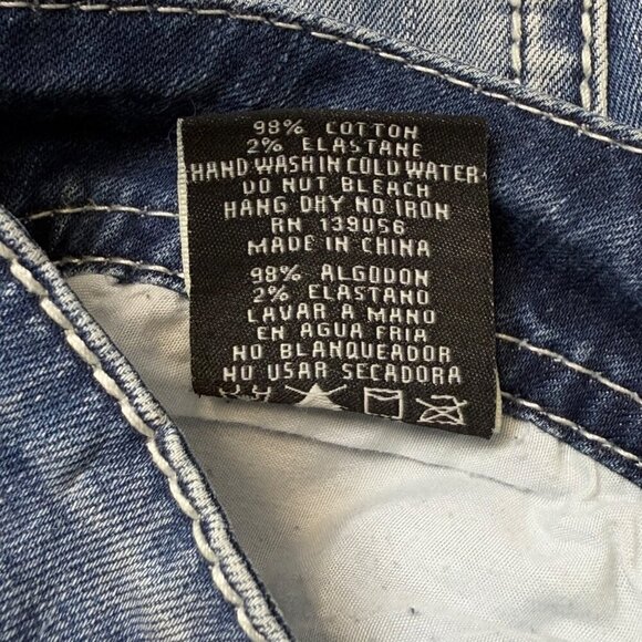 Grace In LA Capri Jeans Womens Sz 26 Blue Embroidered Pockets Distressed Denim - Picture 13 of 13